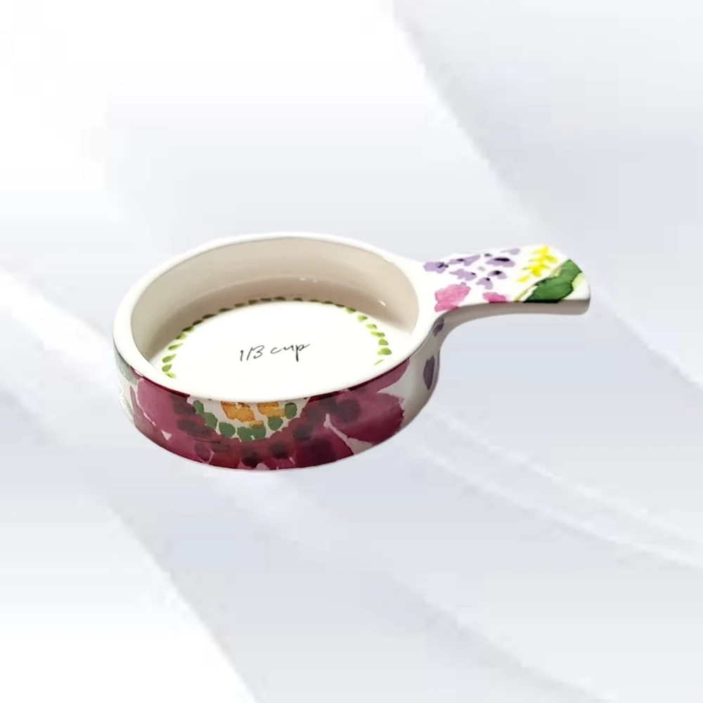 TAG ~ Floral Measuring Cups and Bowl Set